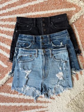 Abercrombie & Fitch High Rise Mom Short 3 PIECE LOT Denim Cutoffs size 26 / 2